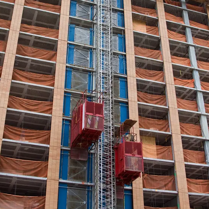 Ascenseur de chantier pour coordination SPS en Sarthe